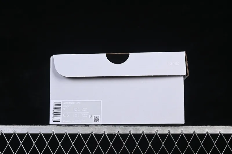 All categories Nk Air Force 1 Air Force series Nk Air Force 1 Low Air Force low-top Nike Air Force 1'07 Low Classic black and white hook Air Force 1 low-top casual sneakers FZ0627-010